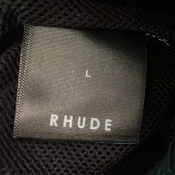 Rhude Shorts - Picture 4 of 5